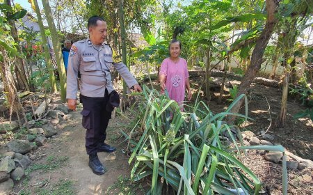 Ketahanan Pangan Dimulai dari Lingkungan, Bhabinkamtibmas Sambangi Warga
